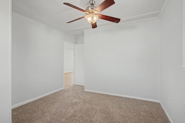 110 Green Meadow Dr, Gallatin, TN 37066