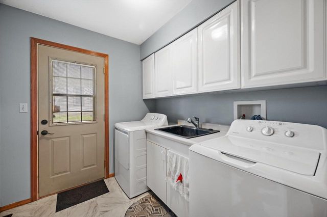 1120 11th AVENUE, Union Grove, WI 53182