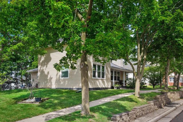 1120 11th AVENUE, Union Grove, WI 53182