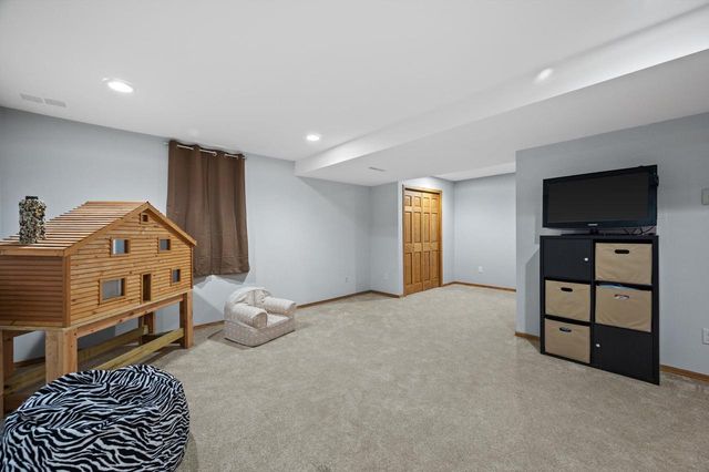1120 11th AVENUE, Union Grove, WI 53182
