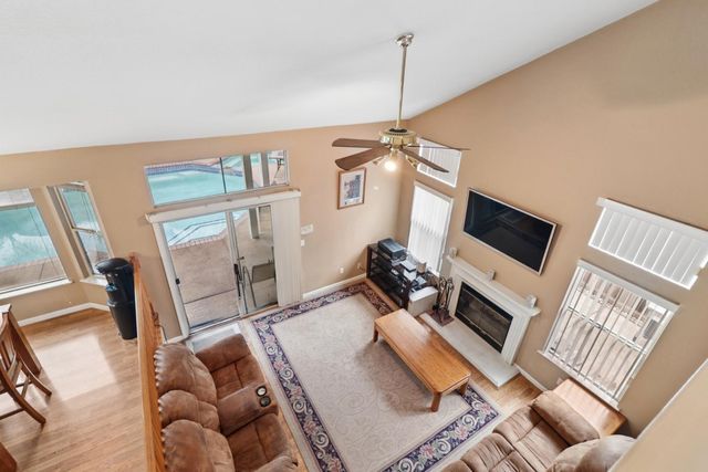 8824 Metalmark Ct, Elk Grove, CA 95624