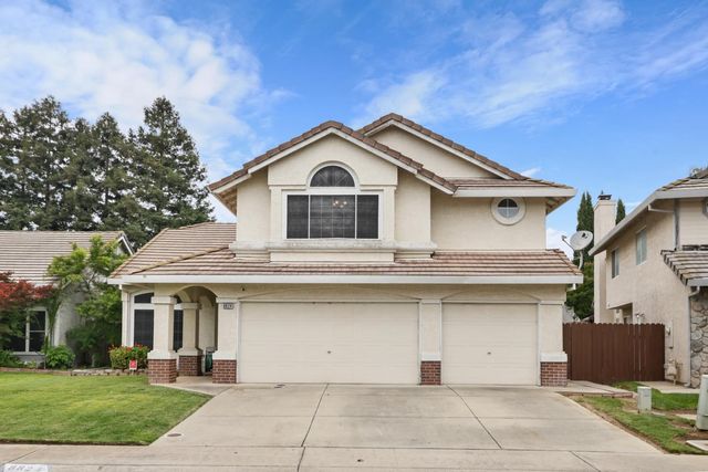 8824 Metalmark Ct, Elk Grove, CA 95624