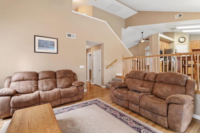 8824 Metalmark Ct, Elk Grove, CA 95624