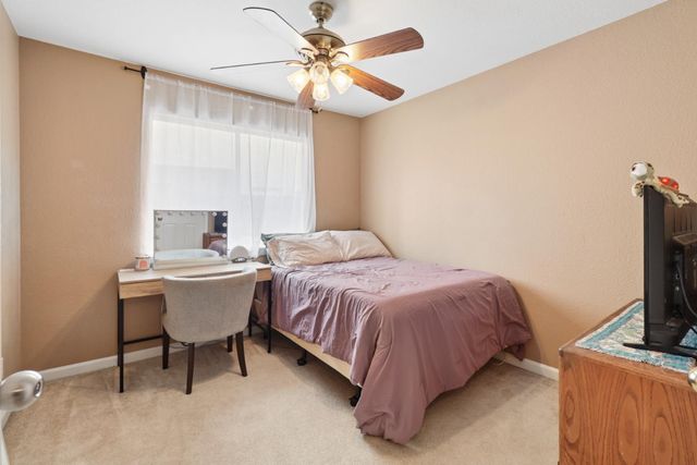 8824 Metalmark Ct, Elk Grove, CA 95624
