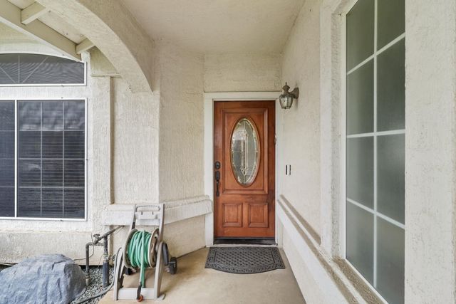 8824 Metalmark Ct, Elk Grove, CA 95624