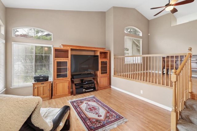 8824 Metalmark Ct, Elk Grove, CA 95624