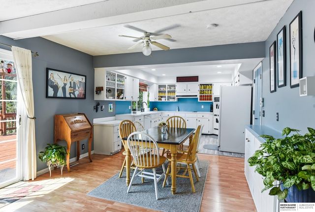 732 S 153rd Circle, Omaha, NE 68154