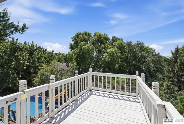 732 S 153rd Circle, Omaha, NE 68154