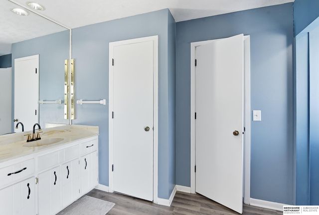 732 S 153rd Circle, Omaha, NE 68154