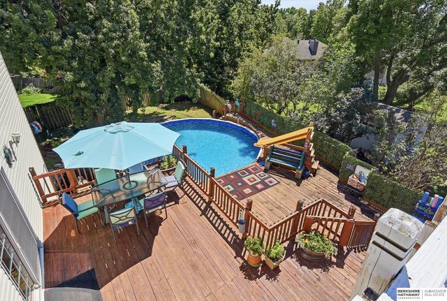 732 S 153rd Circle, Omaha, NE 68154