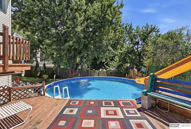 732 S 153rd Circle, Omaha, NE 68154