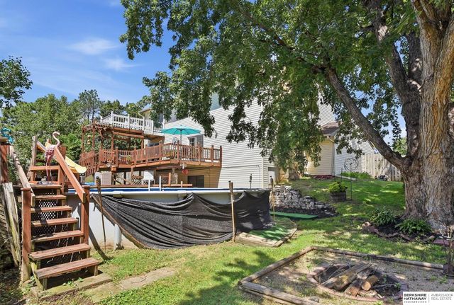 732 S 153rd Circle, Omaha, NE 68154