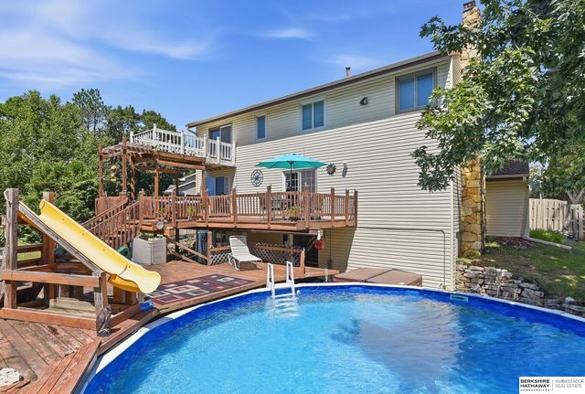 732 S 153rd Circle, Omaha, NE 68154