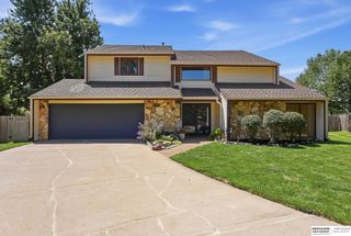 732 S 153rd Circle, Omaha, NE 68154