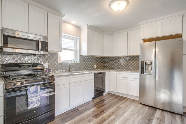 6917 Overhill Road, Fort Worth, TX 76116