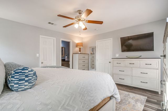 6917 Overhill Road, Fort Worth, TX 76116