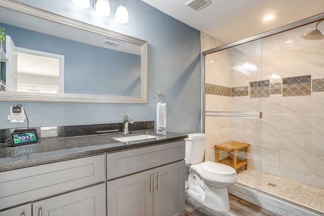 6917 Overhill Road, Fort Worth, TX 76116