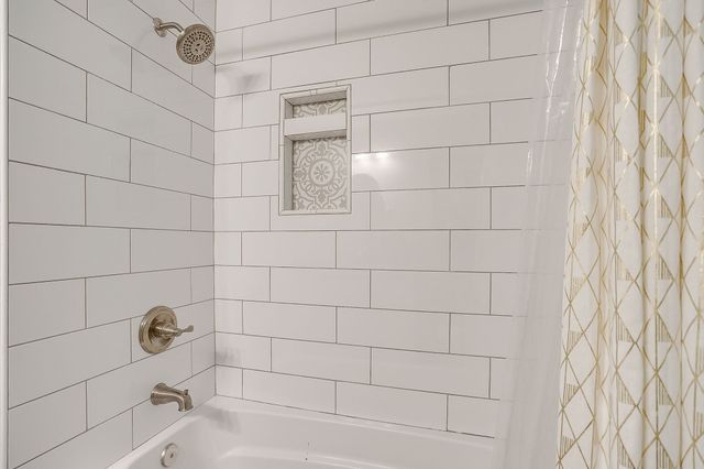 6917 Overhill Road, Fort Worth, TX 76116