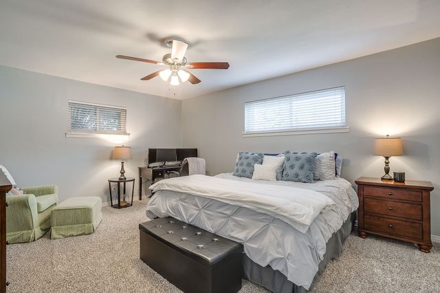 6917 Overhill Road, Fort Worth, TX 76116