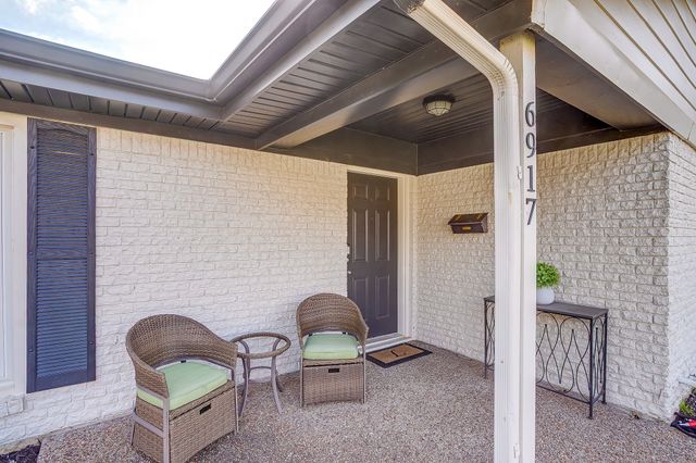 6917 Overhill Road, Fort Worth, TX 76116