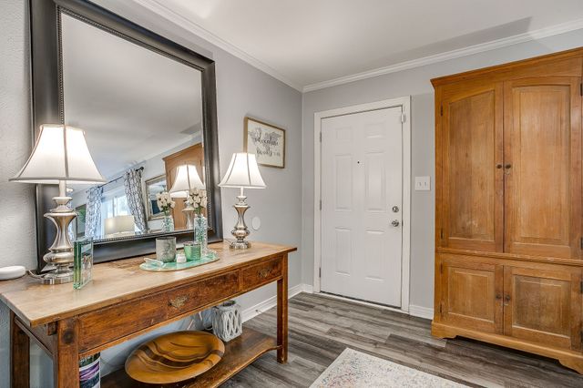 6917 Overhill Road, Fort Worth, TX 76116