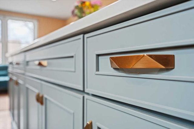 19 Rowena St, Worcester, MA 01606