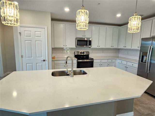 10027 CROOKED CREEK DRIVE 101, Venice, FL 34293