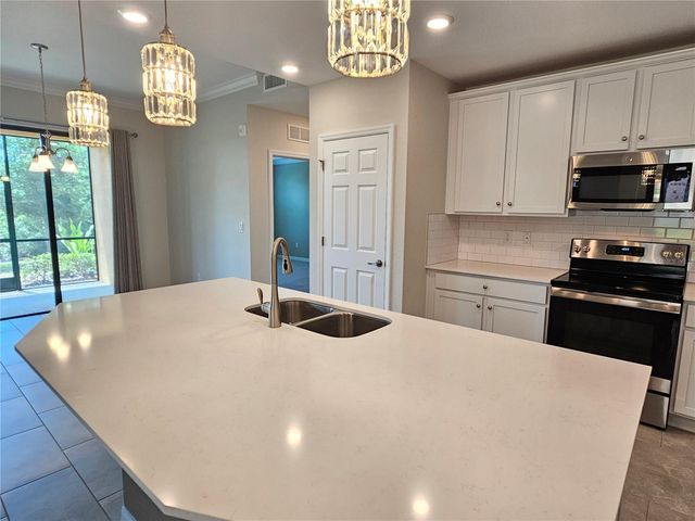 10027 CROOKED CREEK DRIVE 101, Venice, FL 34293