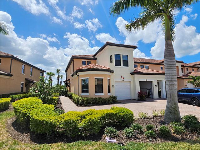10027 CROOKED CREEK DRIVE 101, Venice, FL 34293