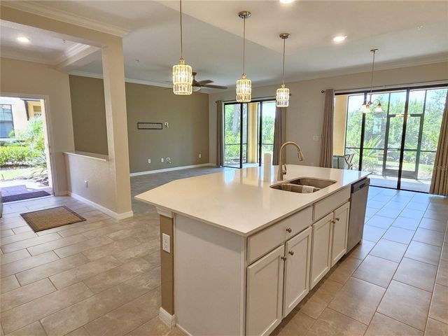 10027 CROOKED CREEK DRIVE 101, Venice, FL 34293