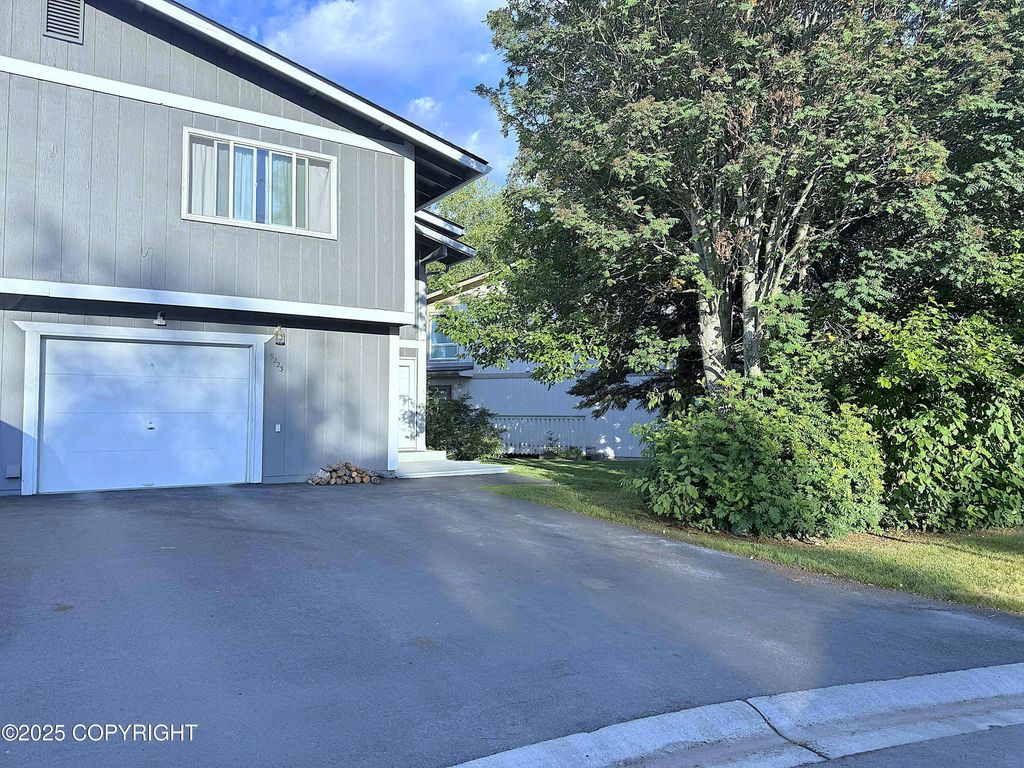 9223 Elgin Circle, Anchorage, AK 99502