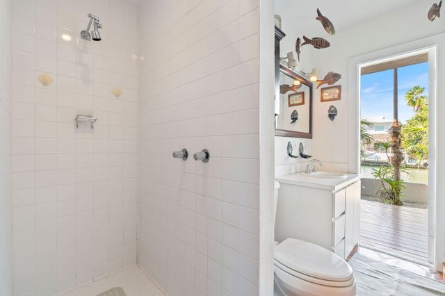 113 Villa Bella Drive, Plantation Key, FL 33036