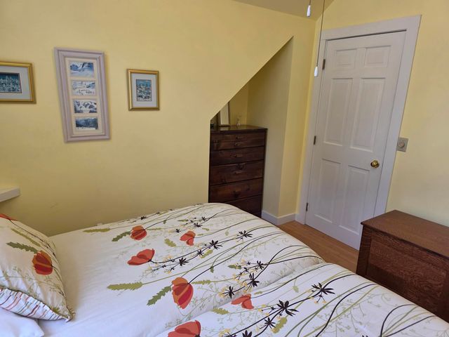 383 South Wardsboro Road, Newfane, VT 05345