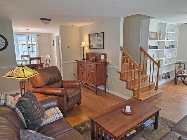 383 South Wardsboro Road, Newfane, VT 05345