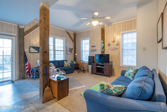 7037 7th Street, Holly Ridge, NC 28445