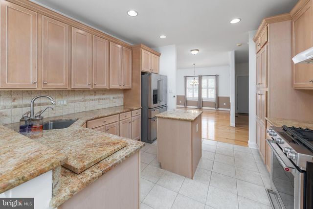 102 KARENLYNN DR, Franklinville, NJ 08322