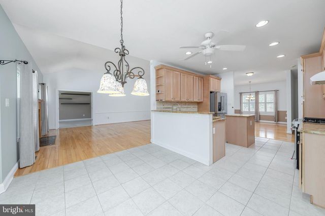 102 KARENLYNN DR, Franklinville, NJ 08322