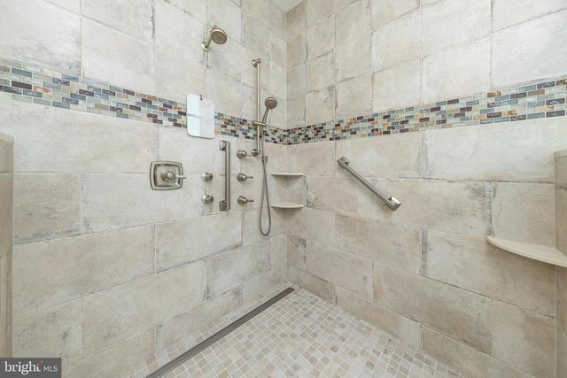 102 KARENLYNN DR, Franklinville, NJ 08322