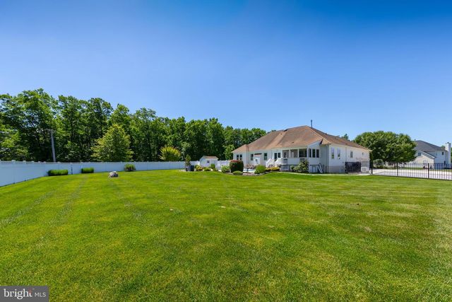 102 KARENLYNN DR, Franklinville, NJ 08322