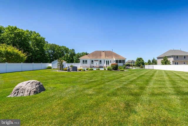 102 KARENLYNN DR, Franklinville, NJ 08322
