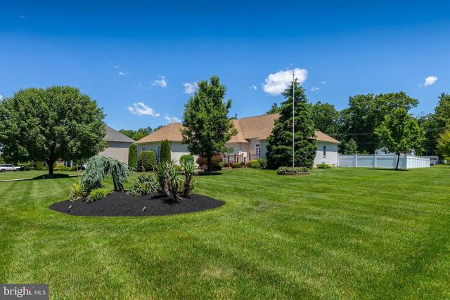 102 KARENLYNN DR, Franklinville, NJ 08322