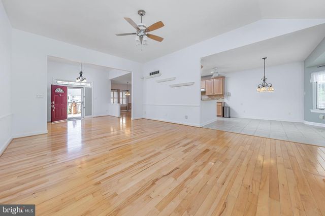 102 KARENLYNN DR, Franklinville, NJ 08322
