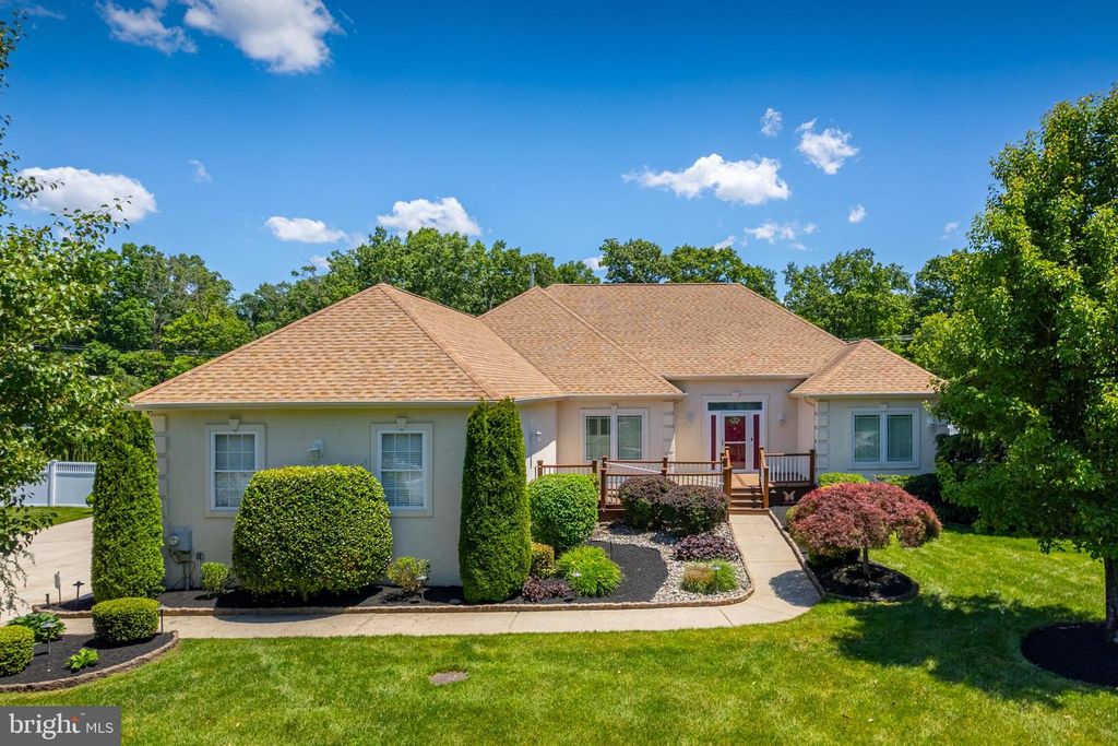 102 KARENLYNN DR, Franklinville, NJ 08322