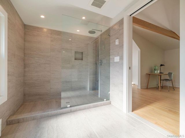 175 AKA 611 Maple Street, Greenport, NY 11944