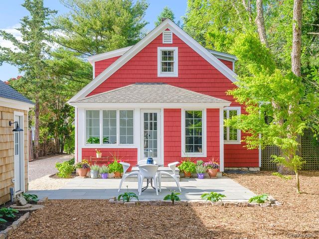 175 AKA 611 Maple Street, Greenport, NY 11944