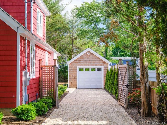 175 AKA 611 Maple Street, Greenport, NY 11944