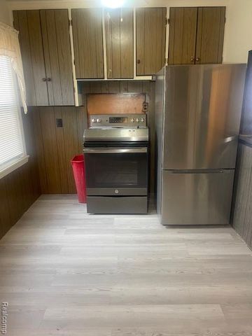 23784 Brittany Avenue, Eastpointe, MI 48021