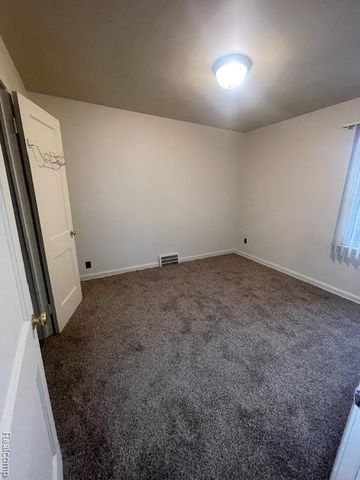 23784 Brittany Avenue, Eastpointe, MI 48021