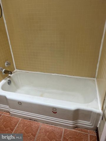 4941 N FRONT ST, Philadelphia, PA 19120