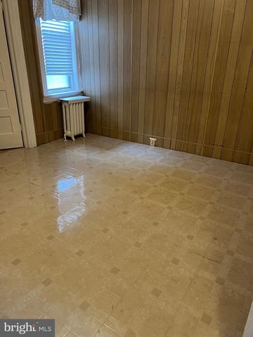 4941 N FRONT ST, Philadelphia, PA 19120
